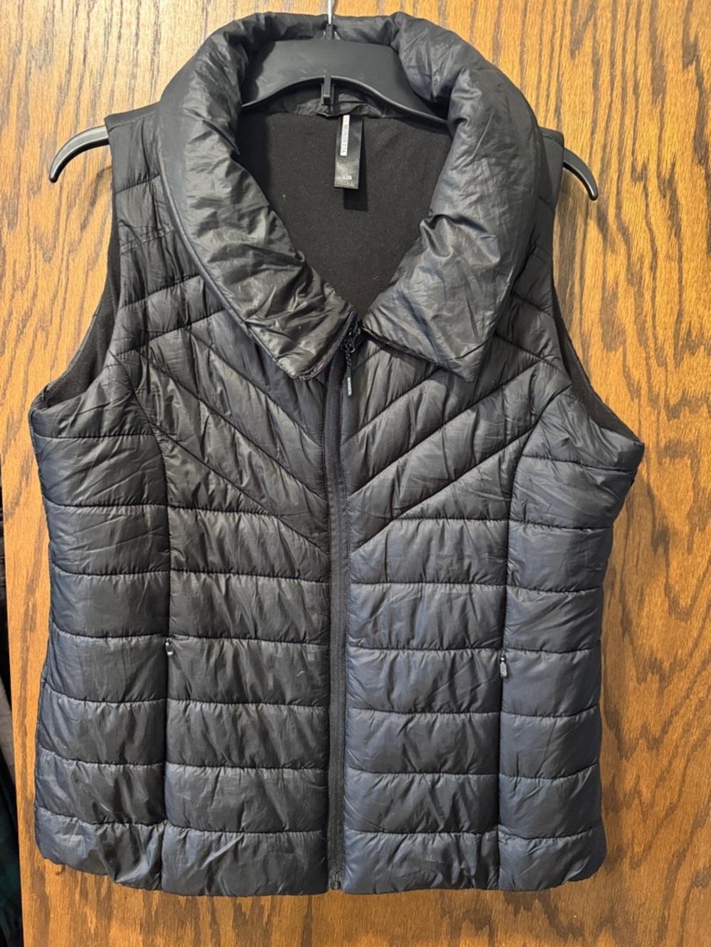 Mondetta Black Quilted Puffer Vest with High Collar